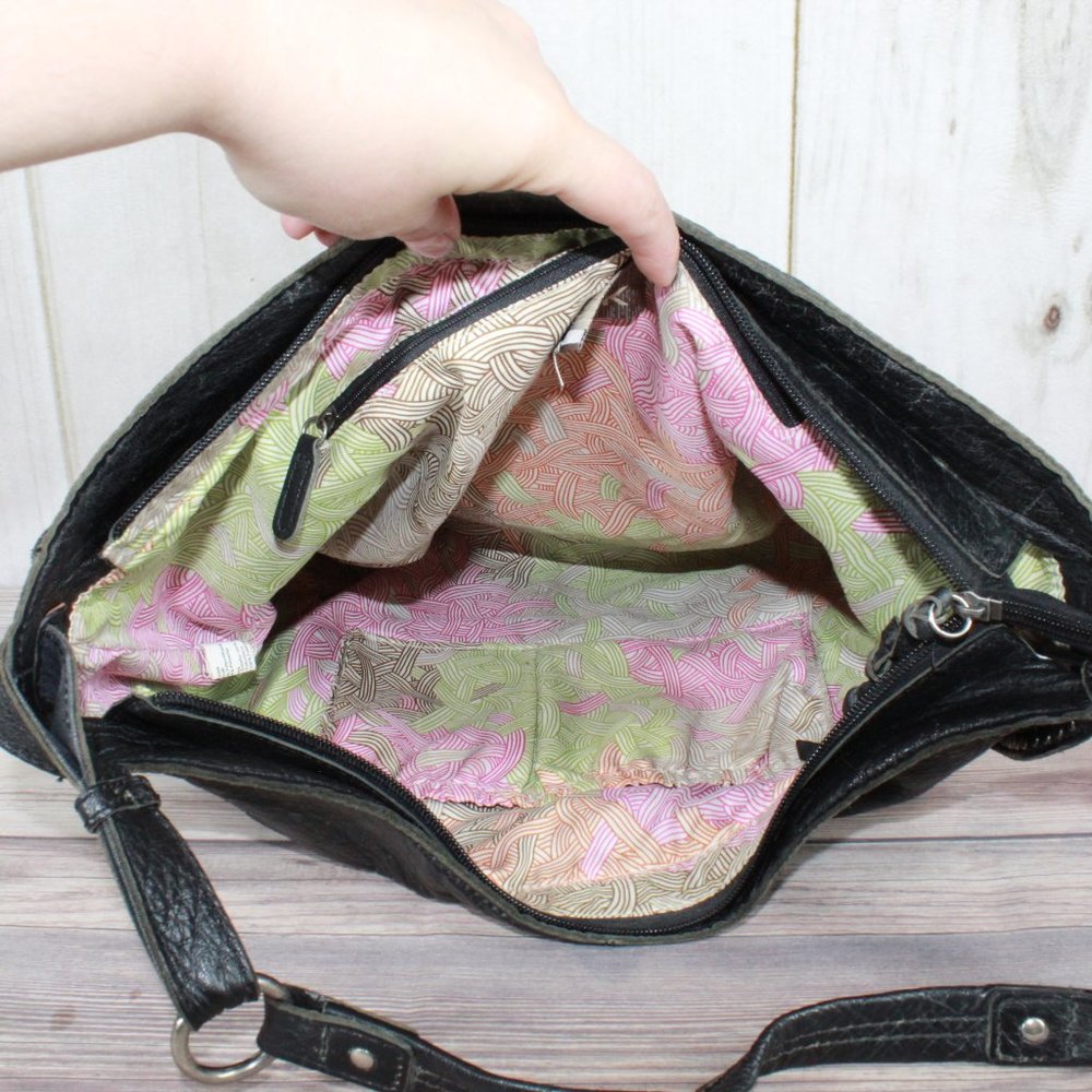 The Sak Black Leather Slouchy Studded Hobo Shoulder Bag Purse Handbag - Picture 7 of 12